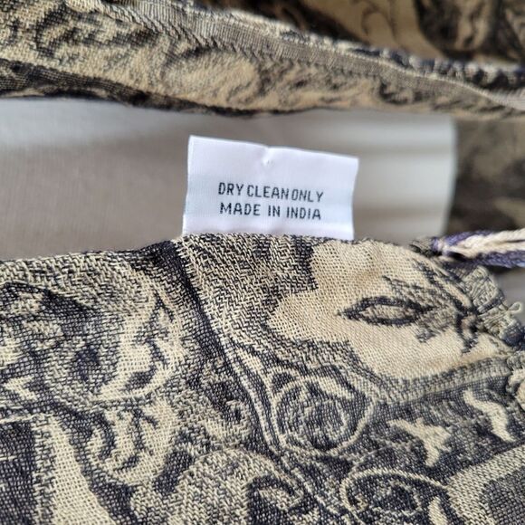 CBK Silk Paisley Tapestry Fringe Shawl Scarf - Picture 12 of 15